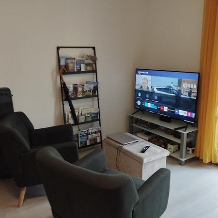 Apartamento Le Petit Nid Montgaillard  Exterior foto