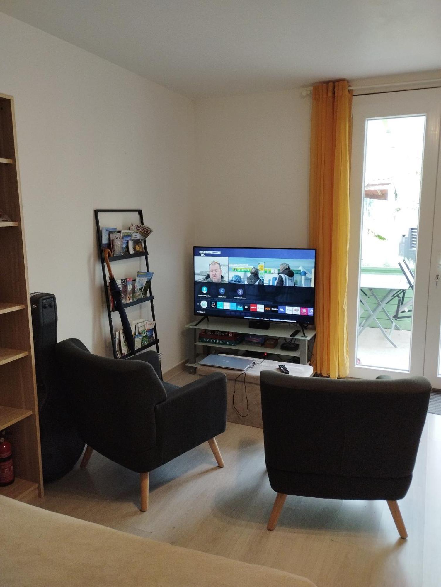 Apartamento Le Petit Nid Montgaillard  Exterior foto